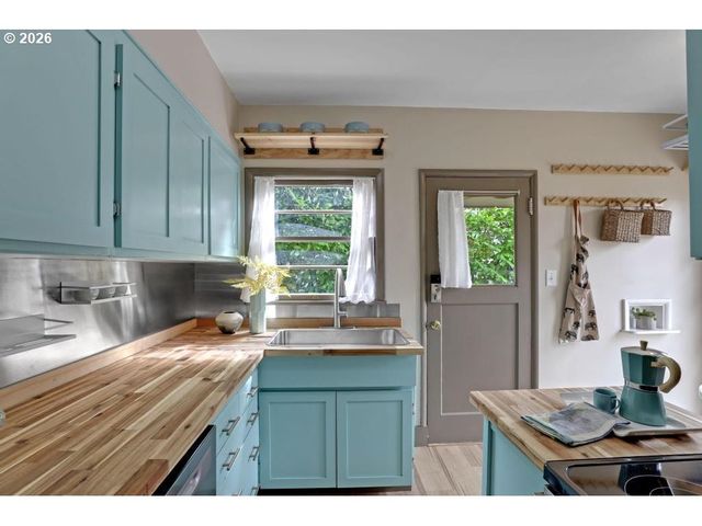 2915 Ne 47TH Ave, Portland, OR 97213