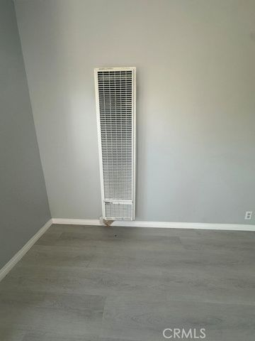8811 S Budlong, Los Angeles, CA 90044