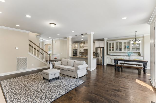 1086 Cantwell Pl, Spring Hill, TN 37174