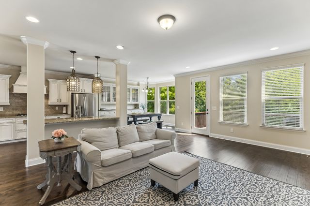 1086 Cantwell Pl, Spring Hill, TN 37174