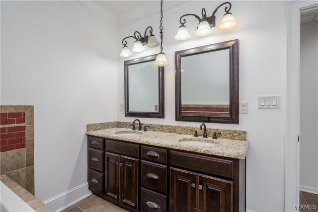 12443 COUNTRY CLUB, Northport, AL 35475