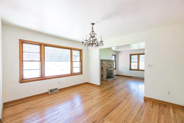 4402 PARADE Boulevard, Erie, PA 16508