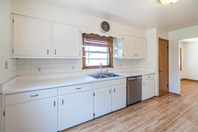 4402 PARADE Boulevard, Erie, PA 16508