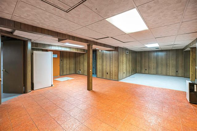 4402 PARADE Boulevard, Erie, PA 16508