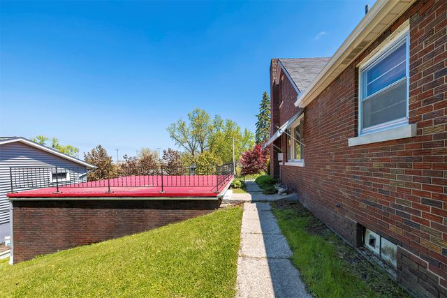 4402 PARADE Boulevard, Erie, PA 16508