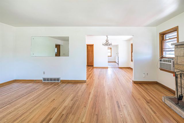 4402 PARADE Boulevard, Erie, PA 16508