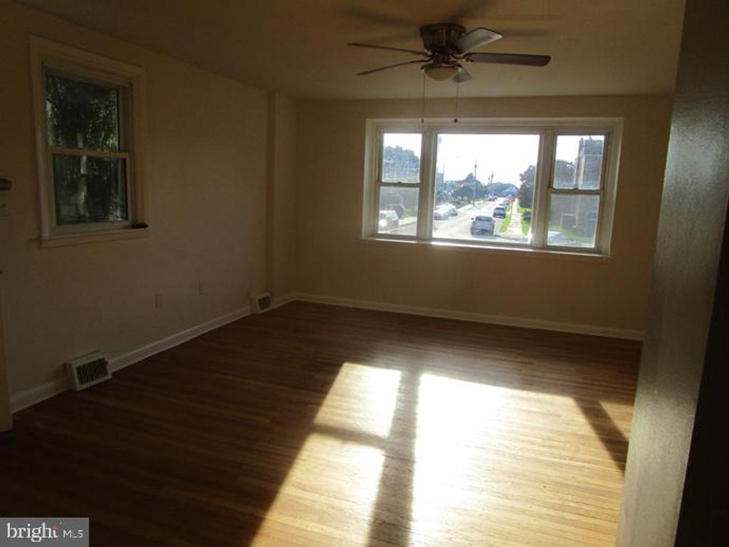 711 RIPLEY ST, PHILADELPHIA, PA 19111 — photo 4