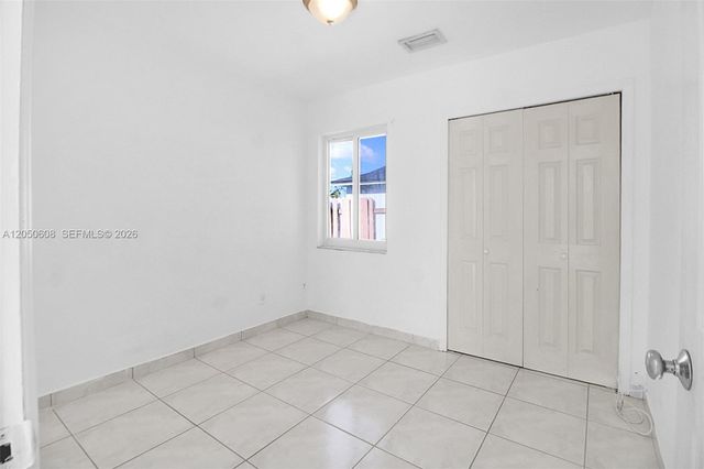 19721 SW 122nd Place, Miami, FL 33177