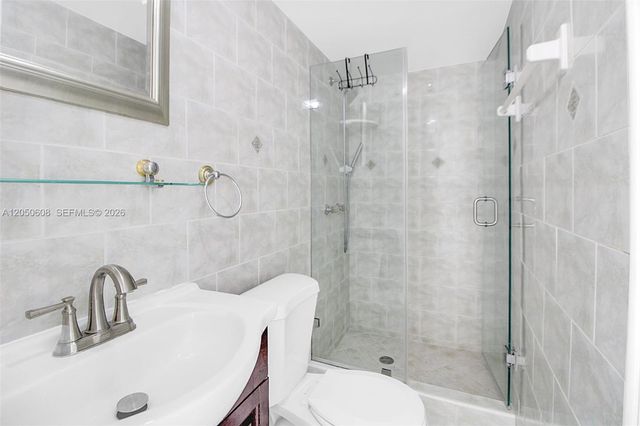 19721 SW 122nd Place, Miami, FL 33177