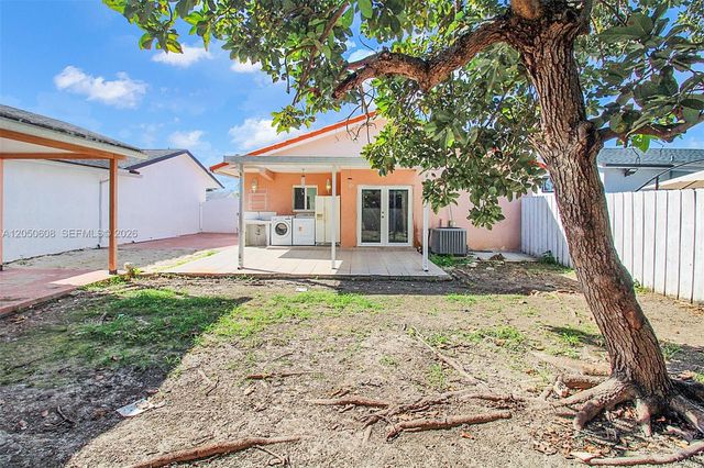 19721 SW 122nd Place, Miami, FL 33177