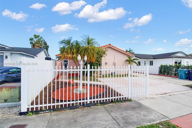 19721 SW 122nd Place, Miami, FL 33177