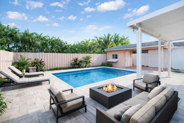 19721 SW 122nd Place, Miami, FL 33177