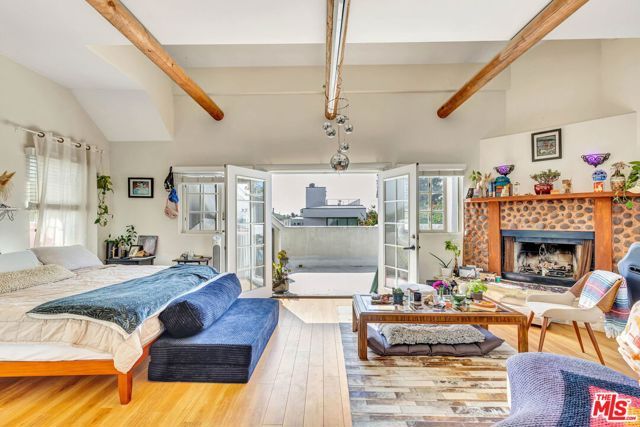 111 Paloma Avenue, Venice (los Angeles), CA 90291