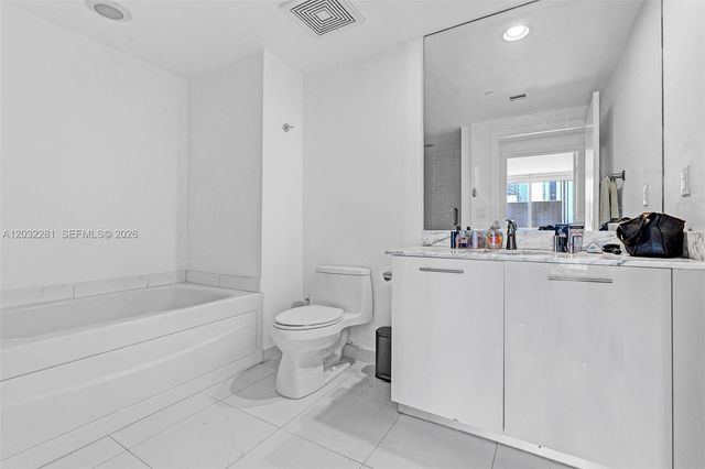 55 SE 6th Street 1208, Miami, FL 33131