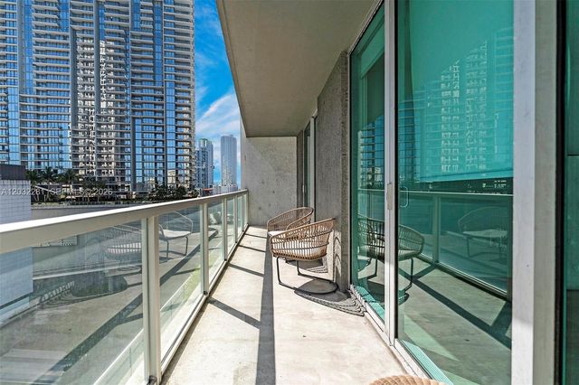 55 SE 6th Street 1208, Miami, FL 33131