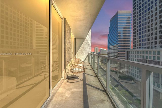 55 SE 6th Street 1208, Miami, FL 33131