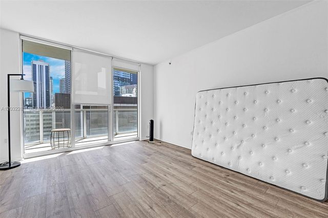 55 SE 6th Street 1208, Miami, FL 33131
