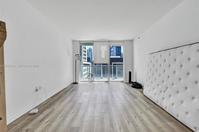 55 SE 6th Street 1208, Miami, FL 33131
