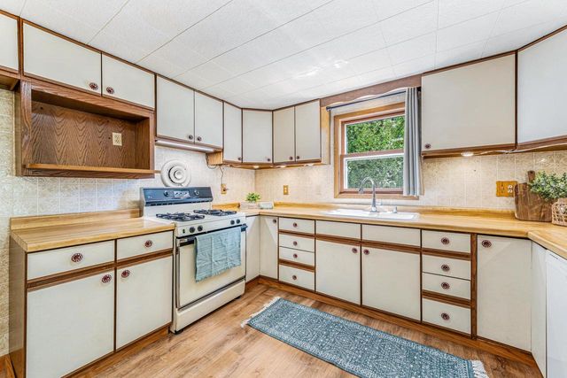 7761 BOOM BAY HEIGHTS ROAD, Larsen, WI 54947