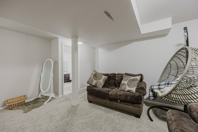 427 13th Street S, Moorhead, MN 56560