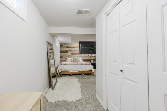 427 13th Street S, Moorhead, MN 56560