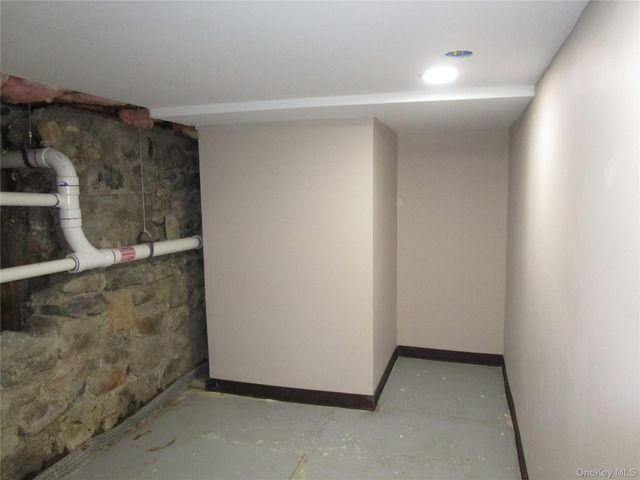 9 Gallows Hill Road, Cortlandt Manor, NY 10567