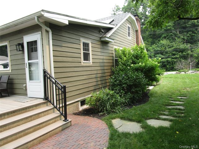 9 Gallows Hill Road, Cortlandt Manor, NY 10567