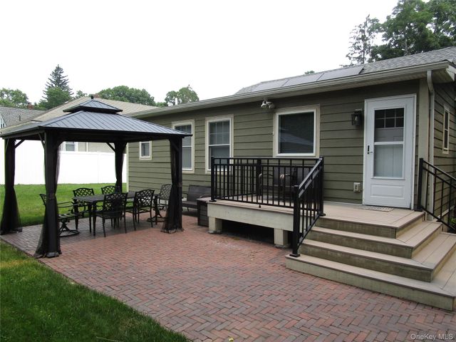 9 Gallows Hill Road, Cortlandt Manor, NY 10567