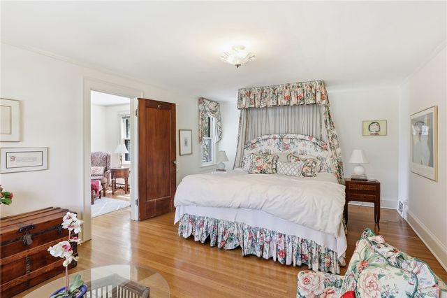 225 Oakdale Drive, Brighton, NY 14618