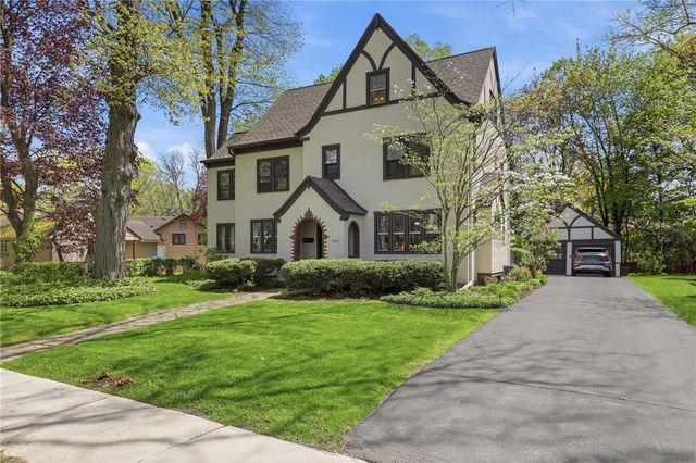 225 Oakdale Drive, Brighton, NY 14618