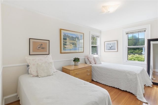 225 Oakdale Drive, Brighton, NY 14618