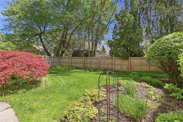 225 Oakdale Drive, Brighton, NY 14618