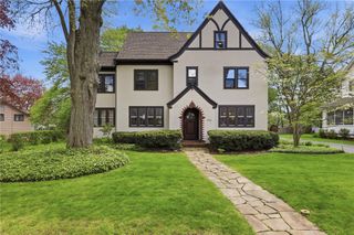 225 Oakdale Drive, Brighton, NY 14618