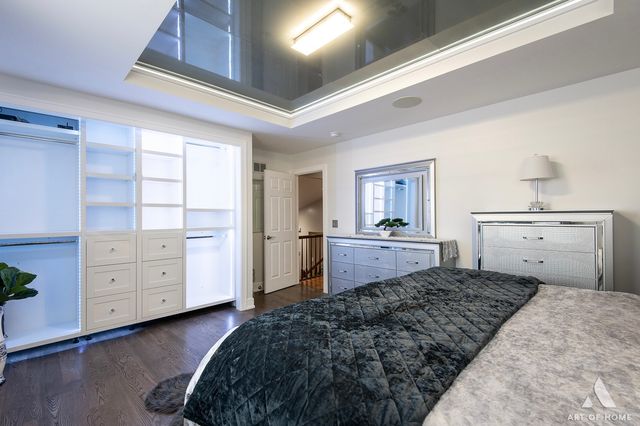 204 S Iowa Avenue, Addison, IL 60101