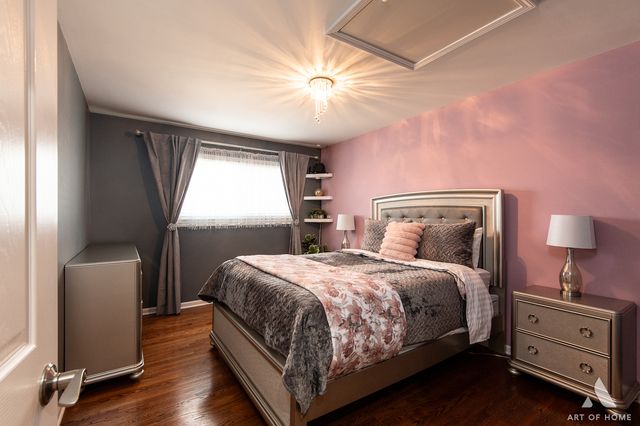 204 S Iowa Avenue, Addison, IL 60101