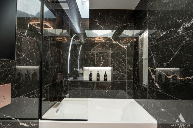 204 S Iowa Avenue, Addison, IL 60101