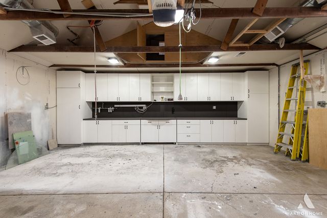 204 S Iowa Avenue, Addison, IL 60101