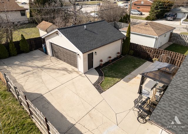 204 S Iowa Avenue, Addison, IL 60101