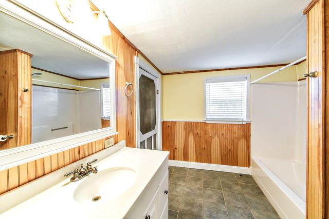 403 Tiger Dr, Thibodaux, LA 70301