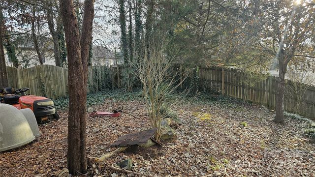 6334 Dillard Ridge Drive, Charlotte, NC 28216