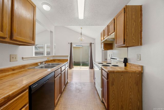 7527 Alverstone, San Antonio, TX 78250