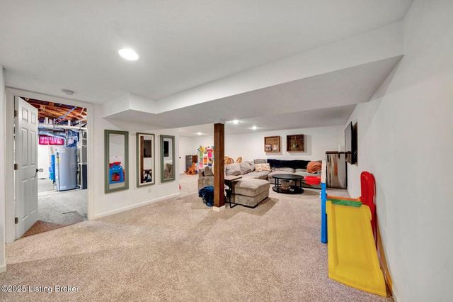 2609 Harmony Rd, Louisville, KY 40299