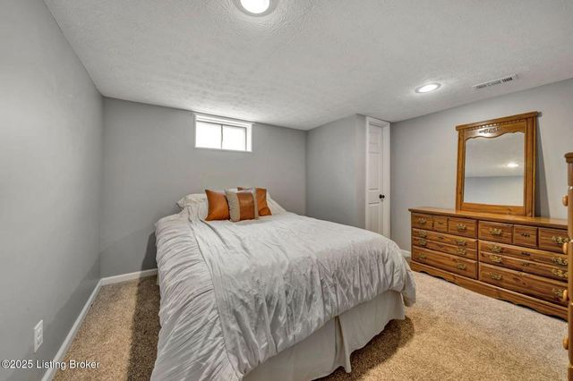 2609 Harmony Rd, Louisville, KY 40299