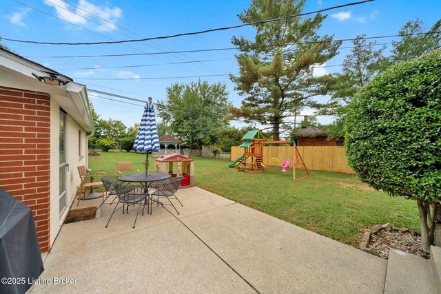 2609 Harmony Rd, Louisville, KY 40299