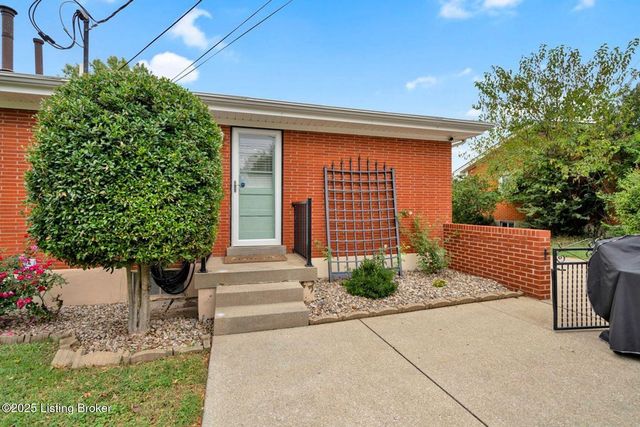 2609 Harmony Rd, Louisville, KY 40299