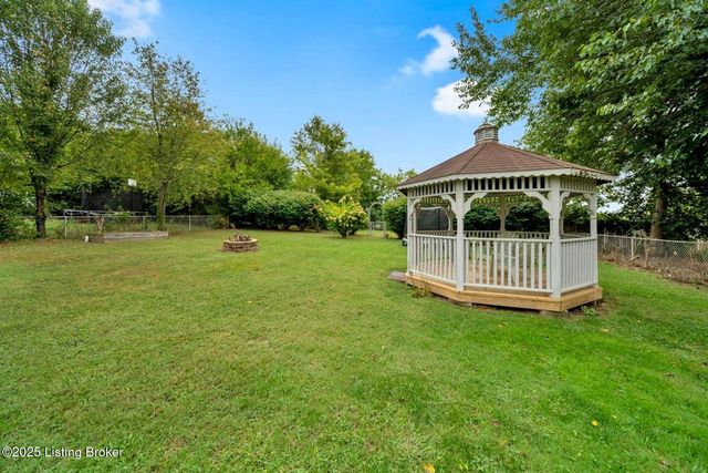 2609 Harmony Rd, Louisville, KY 40299