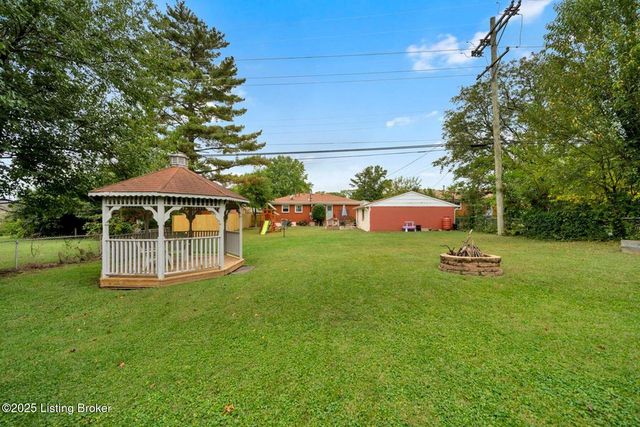 2609 Harmony Rd, Louisville, KY 40299