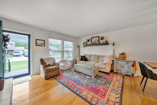 2609 Harmony Rd, Louisville, KY 40299