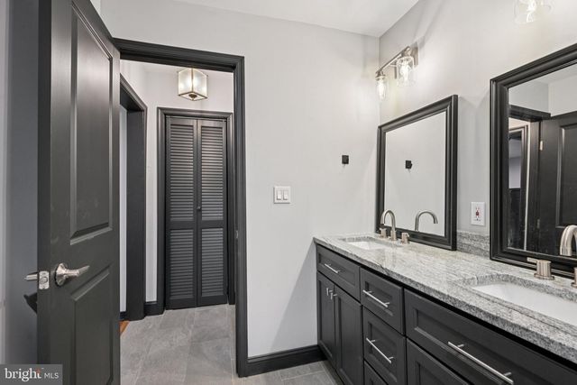 27 SCHOOL LN, Cherry Hill, NJ 08002