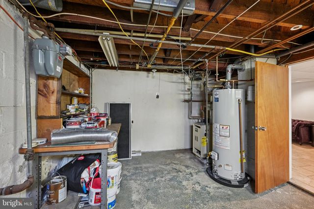 27 SCHOOL LN, Cherry Hill, NJ 08002